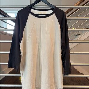Imogene + Willie - Black and White Raglan Sleeve Top